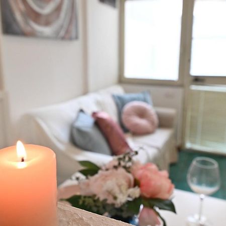 Izzhome City Love Cagliari Bagian luar foto