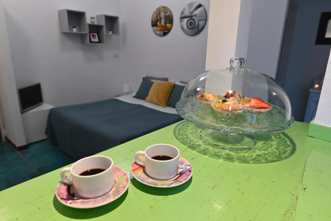 Izzhome City Love Cagliari Bagian luar foto