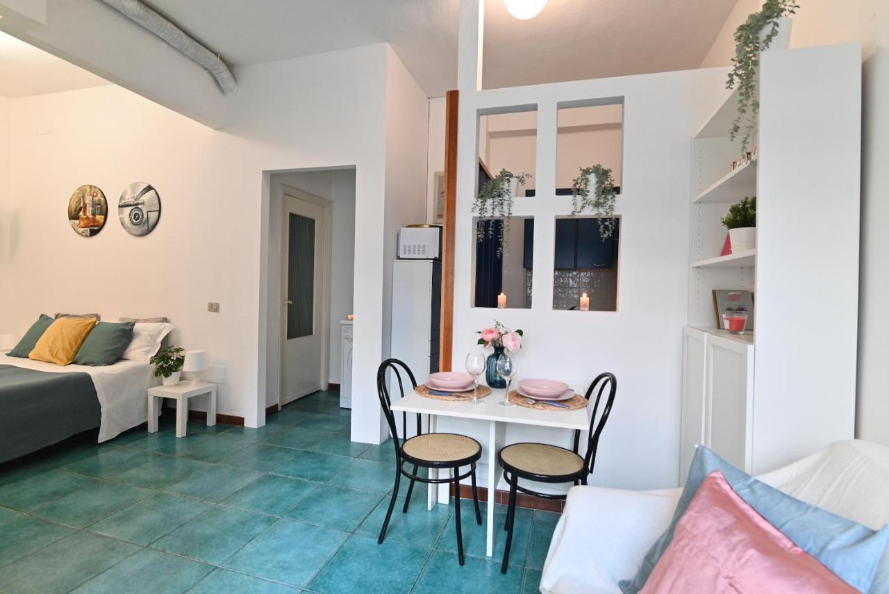 Izzhome City Love Cagliari Bagian luar foto