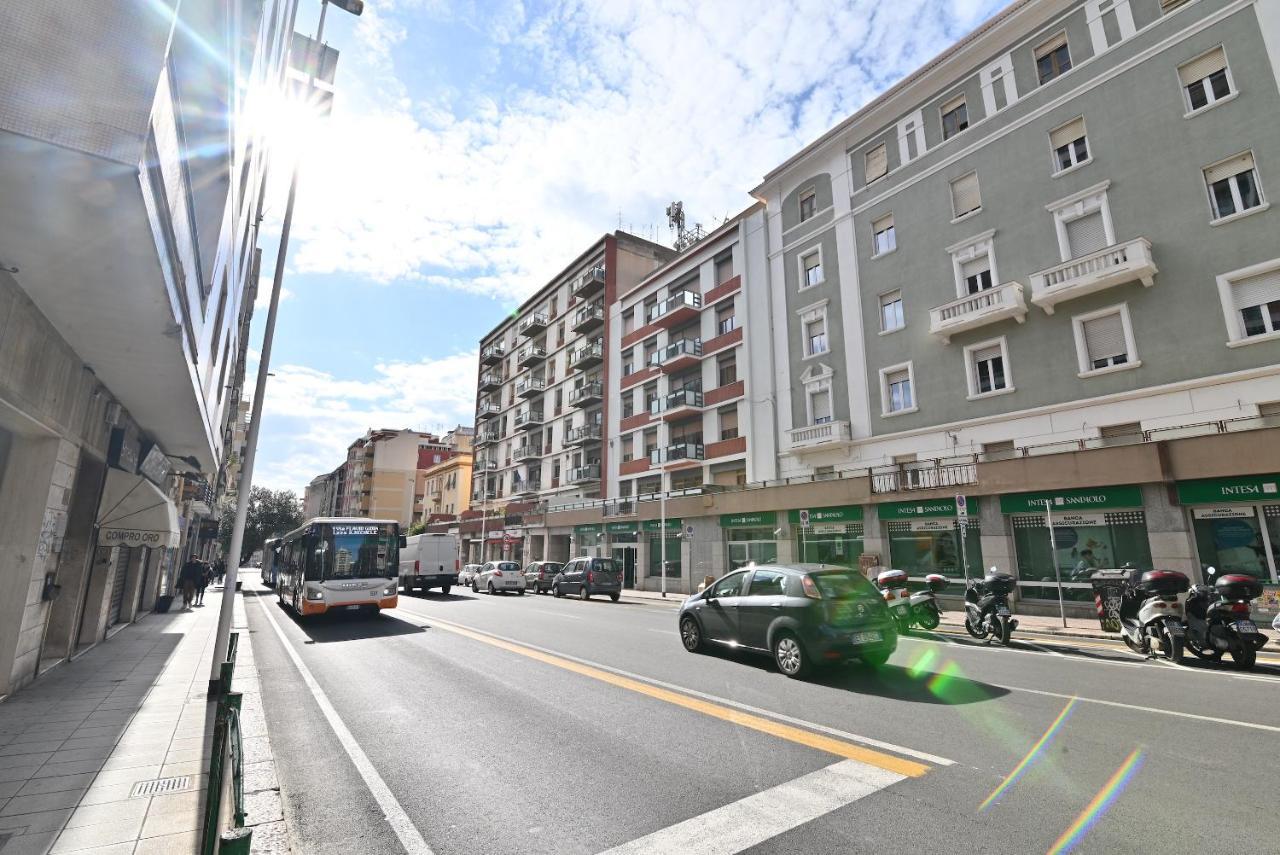 Izzhome City Love Cagliari Bagian luar foto